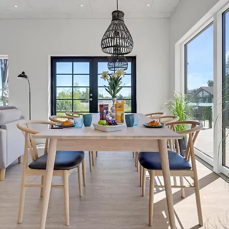2 Bedroom Amazing In Rødby