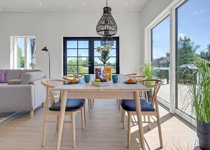 2 Bedroom Amazing In Rødby