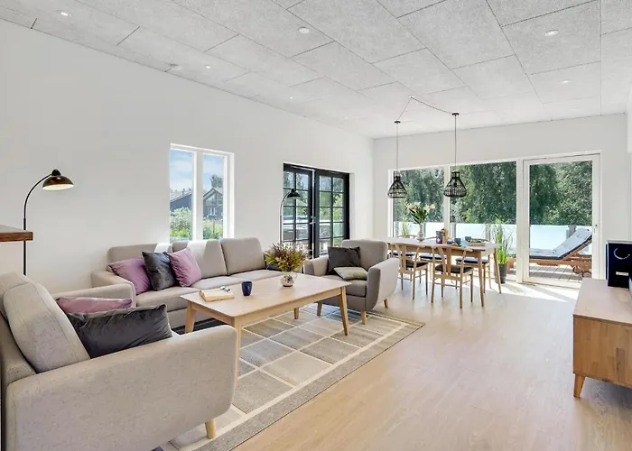 2 Bedroom Amazing In Nyaraló Rødby