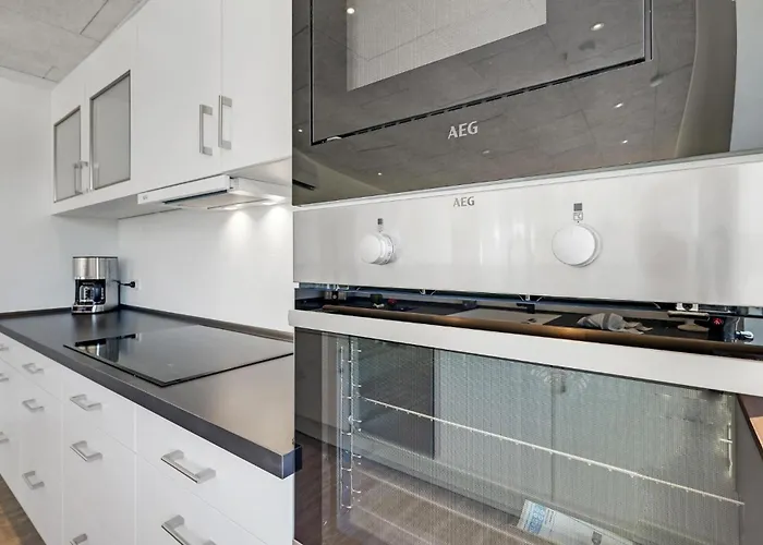 2 Bedroom Amazing In Nyaraló Rødby